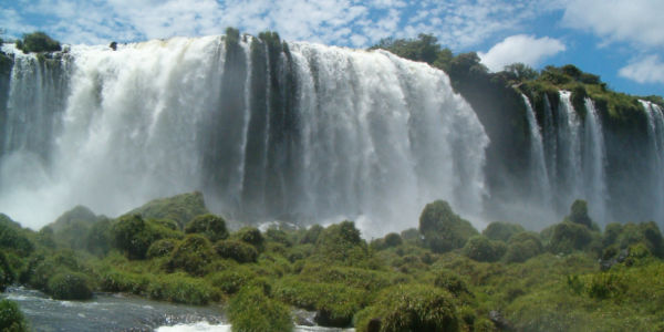 Viajes a las Cataratas del Iguazú desde Rosario